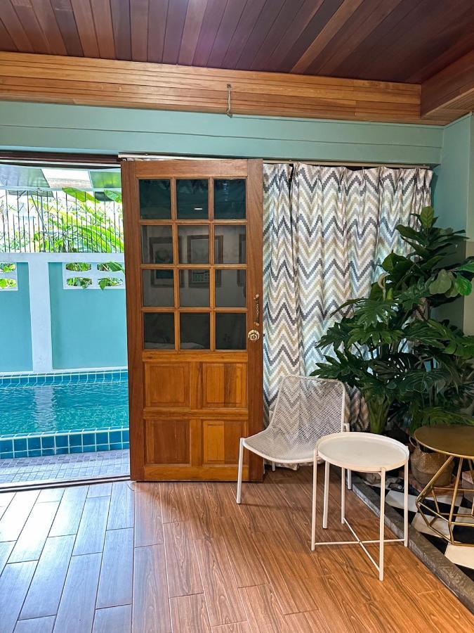 Готель T-House Bkk 2Floors Near Bts With Swimming Pool And Free Wifi Бангкок Екстер'єр фото